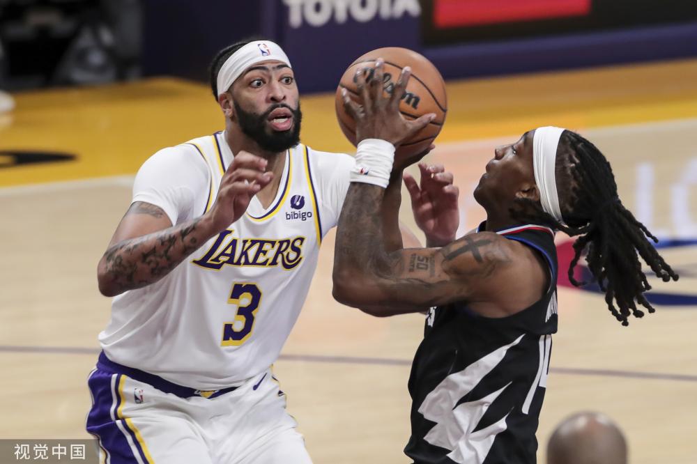 米兰祝西多夫49岁生日快乐，效力期间出战432场62球67助+两夺欧冠.