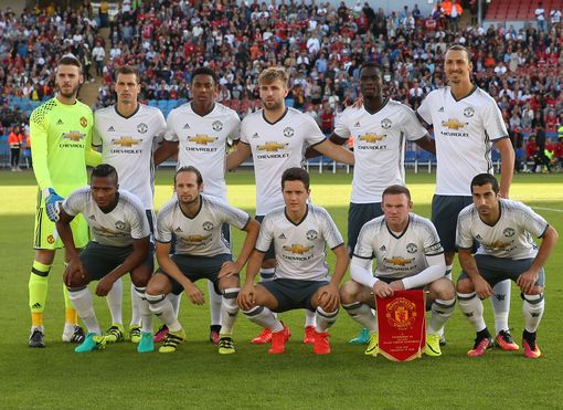 足球——德甲：斯图加特不敌勒沃库森.